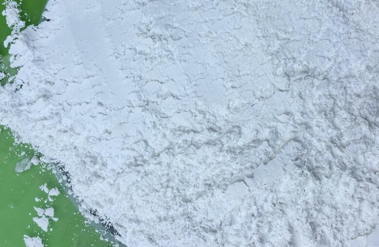 陶瓷土微粉磨,瓷土磨机,陶瓷土磨粉,超细立磨